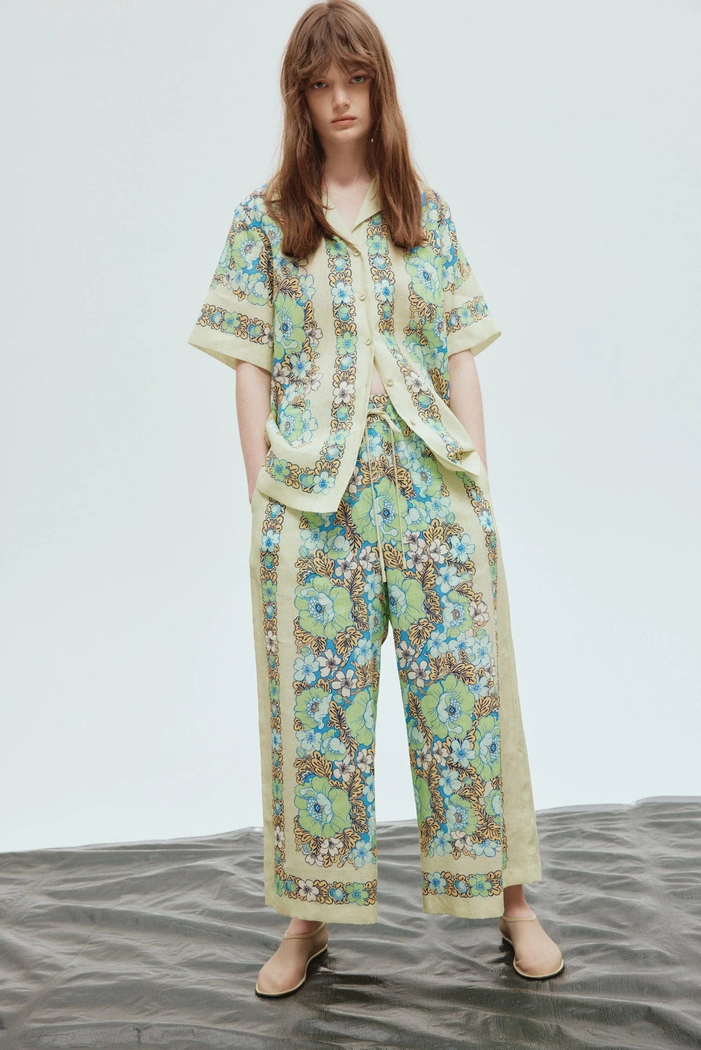 Shirt Collar Mid Sleeve Top & Hight Waist Wide-legged Pants Set