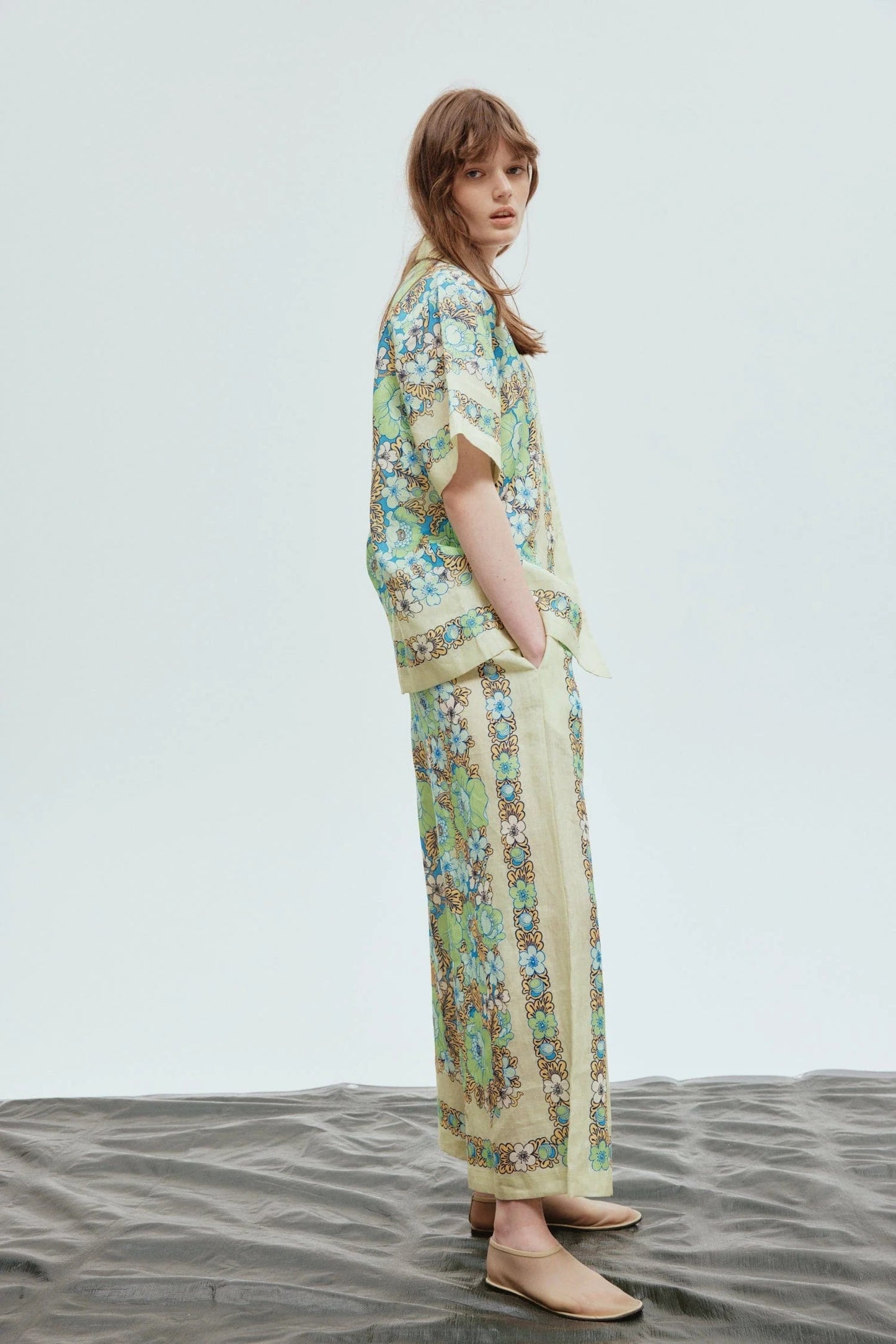 Shirt Collar Mid Sleeve Top & Hight Waist Wide-legged Pants Set