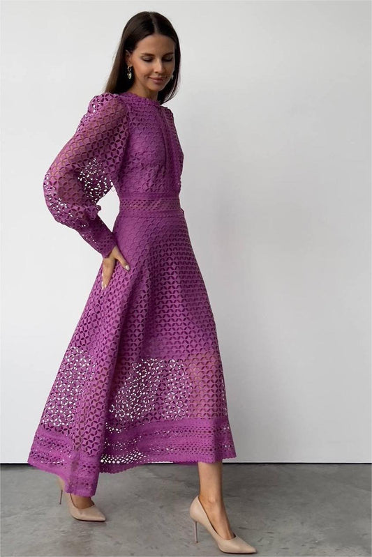 Lace Lantern Sleeve Midi Dress