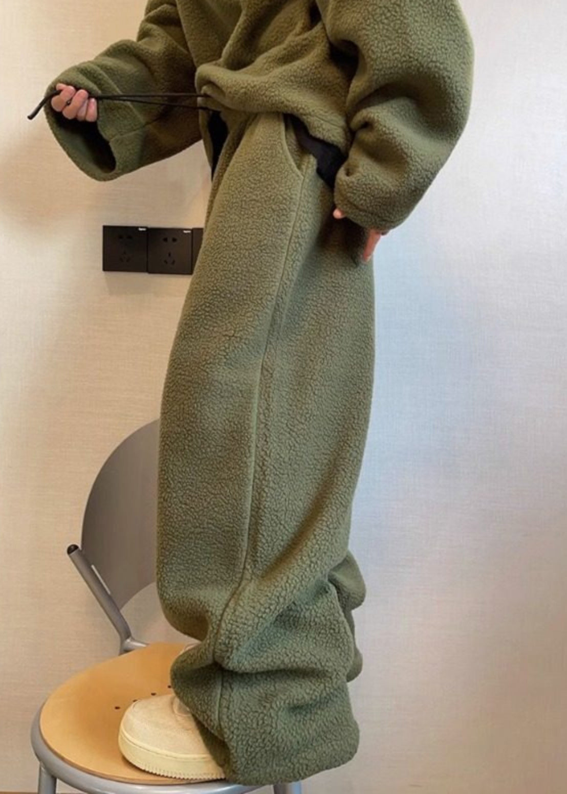 Loose Green Lace Up Elastic Waist Teddy Faux Fur Pants Winter Rm039