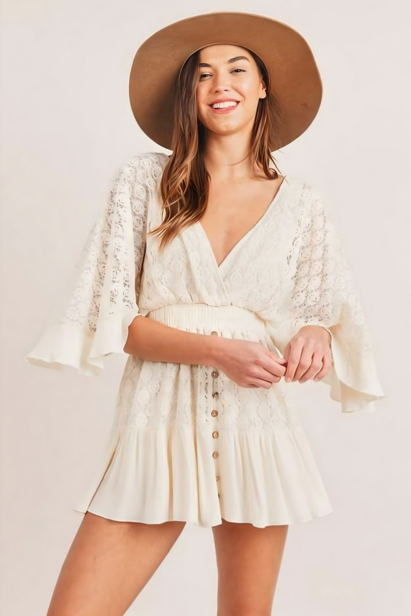 Luna™ | White Lace Romper – Outfit