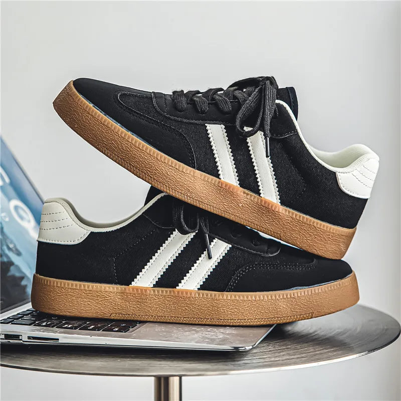 Retro German Training Shoes Lace-up Lightweight Comfortable Sports Flat Shoes Skateboard Running Shoes