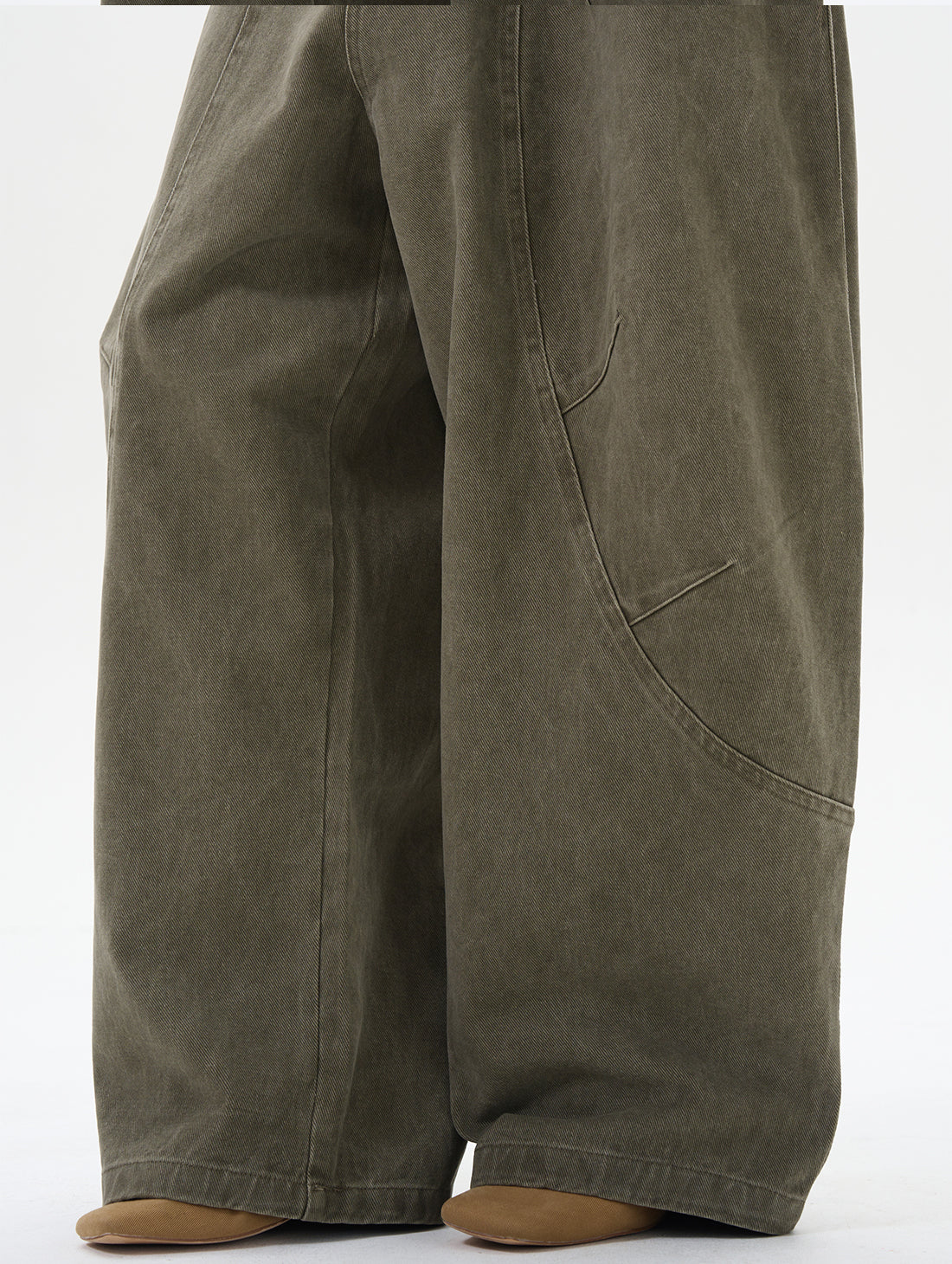 Wide Leg Pleated Dark Denim Pants