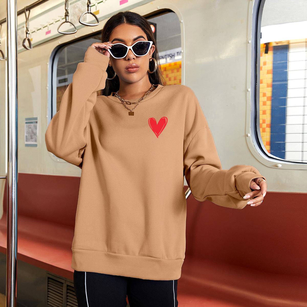 Love Heart Line Letter Graphic Print Round Neck Long Sleeve Sweatshirt Sweatshirt