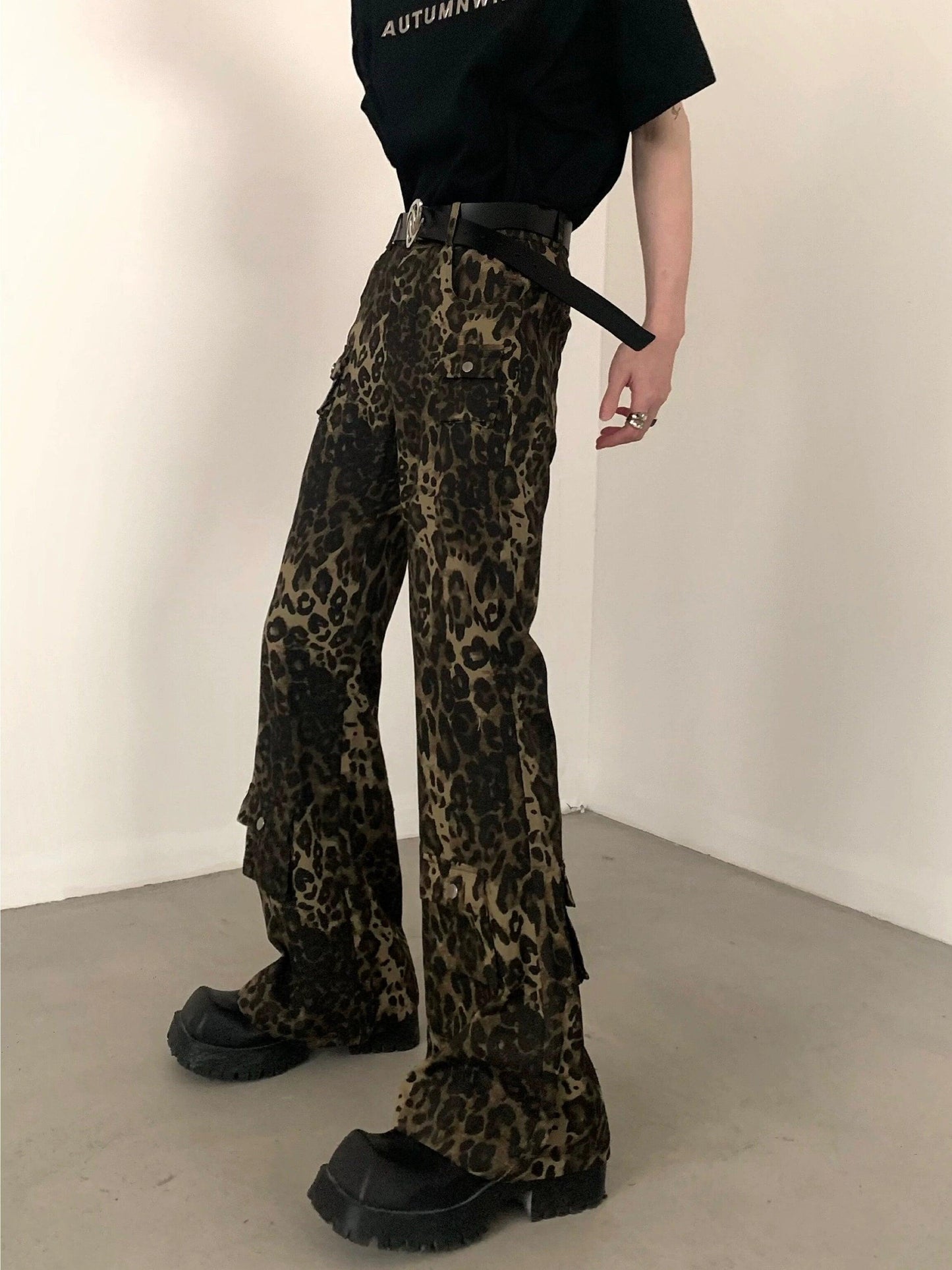 Leopard Print Wide-leg Cargo Pants