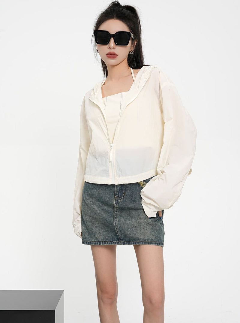 Textured Contrast Duo: Ivory Puff-sleeve Crop Blouse & Black Quilted Bomber Jacket Set