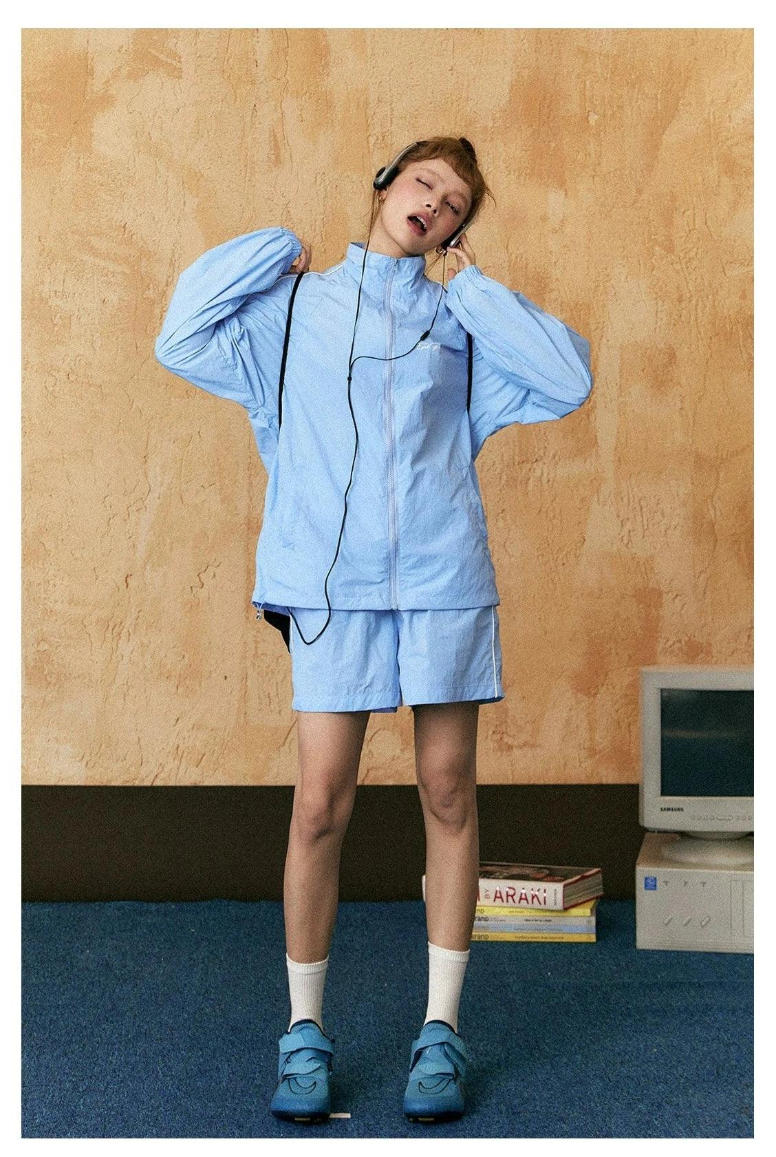 Ezek Two-piece Tracksuit - Lightweight Zip-up Jacket and Shorts Set for Sports and Leisure