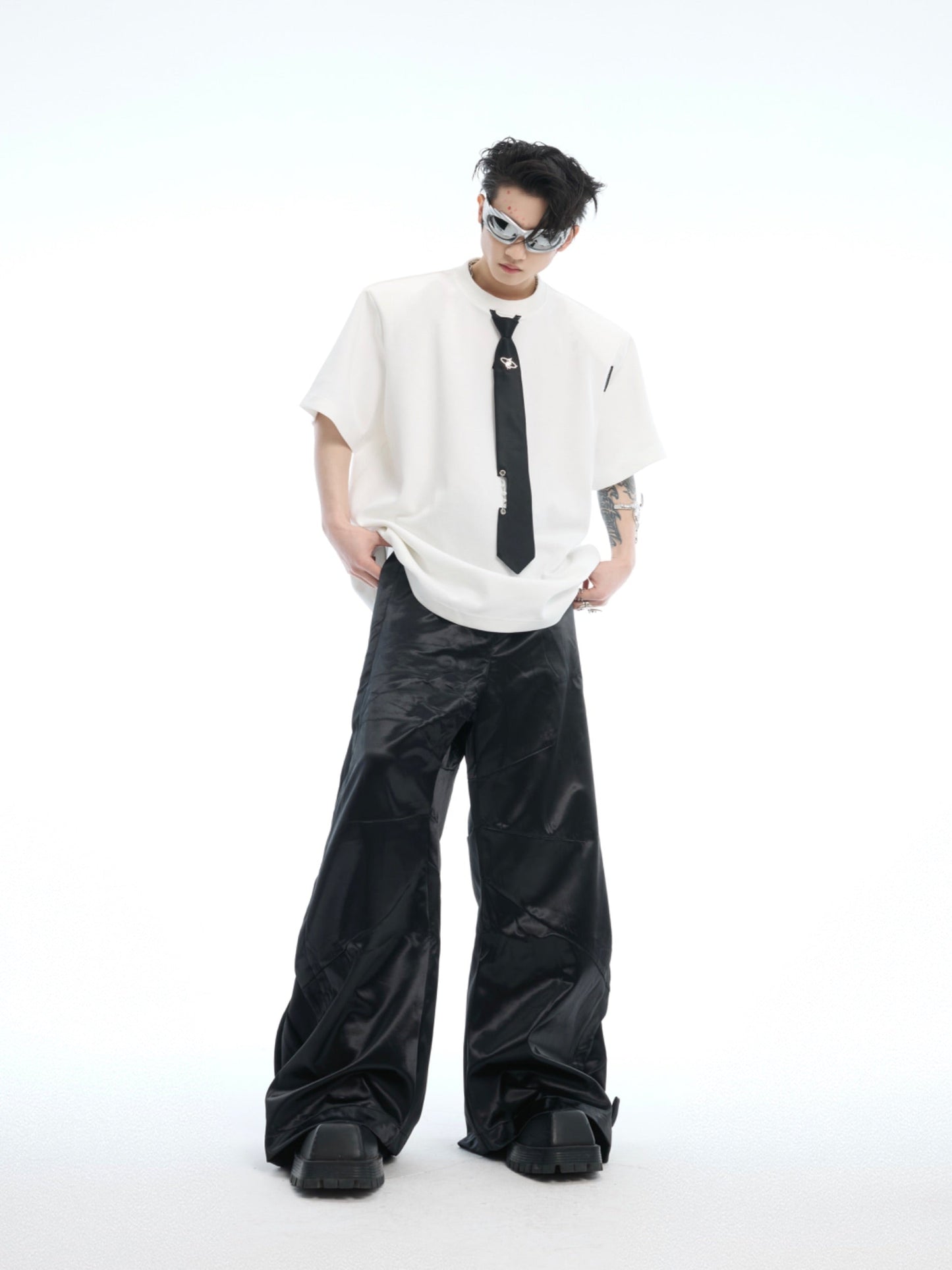 White Oversized T-shirt Black Tie