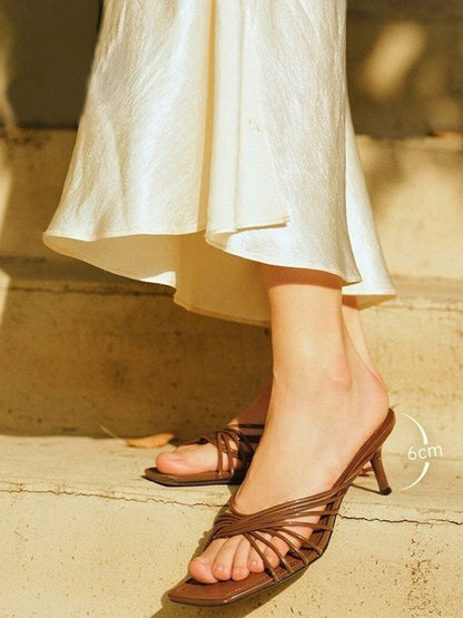 Simple Roman Shoes With Thin Straps