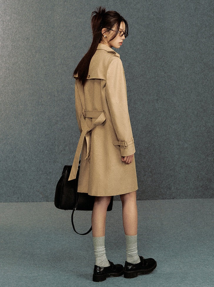 Classic Double-breasted Trench Coat: Belted Outerwear for