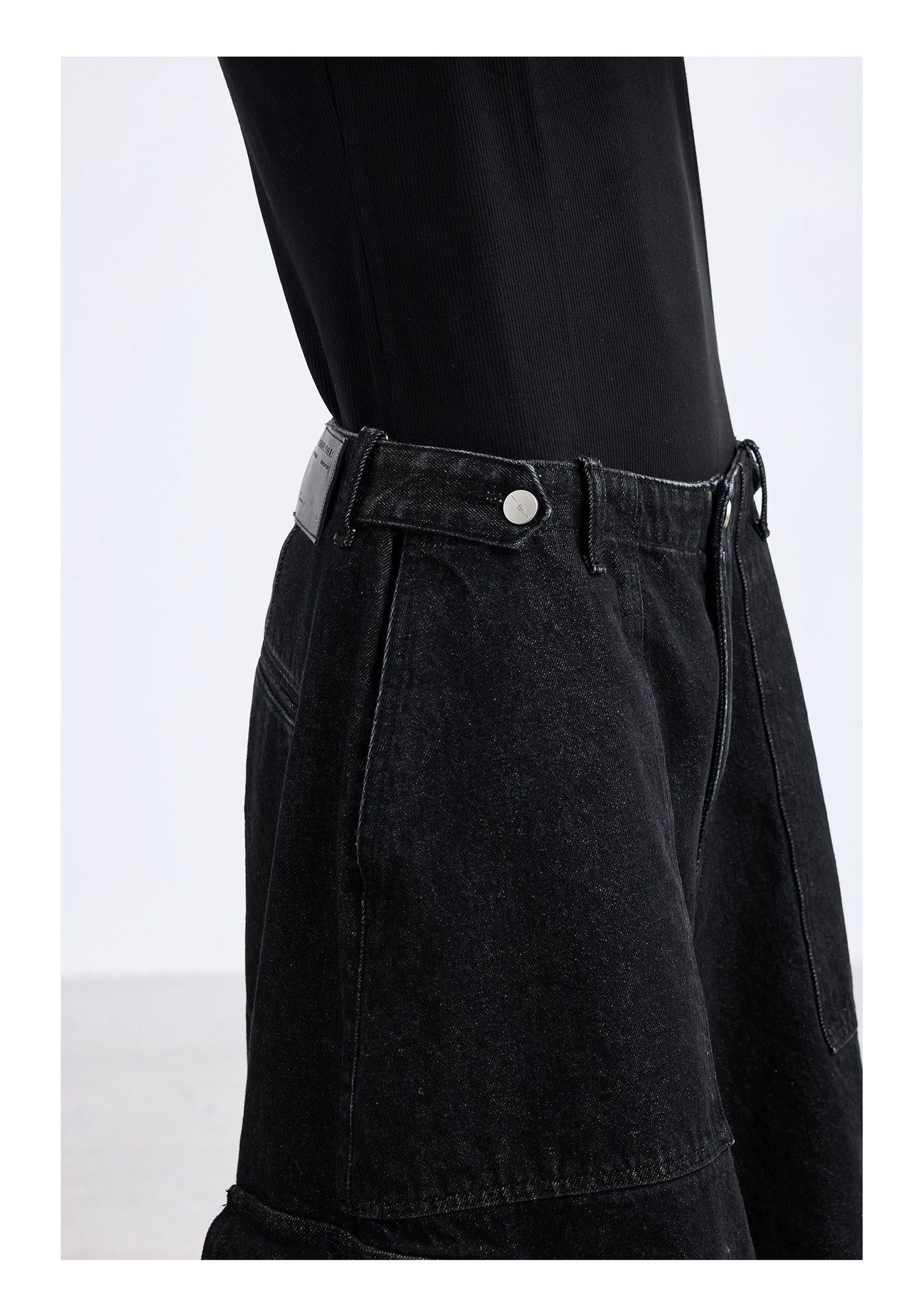 Wide-leg Cargo Capri Pants