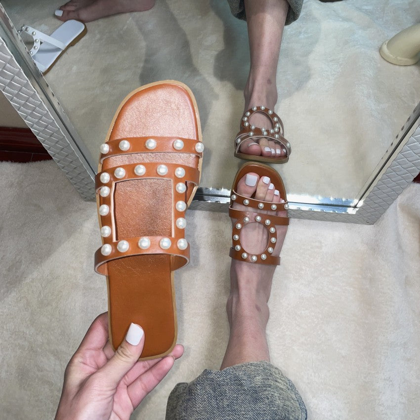 Graceful Orthopedic Sandals for Modern Look