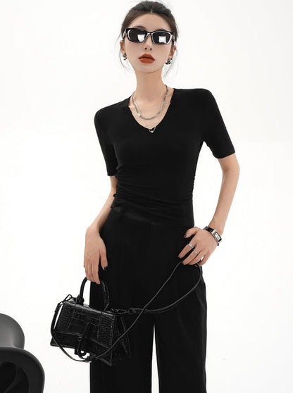 Sleek Black V-neck T-shirt - Fitted Short Sleeve Basic Tee