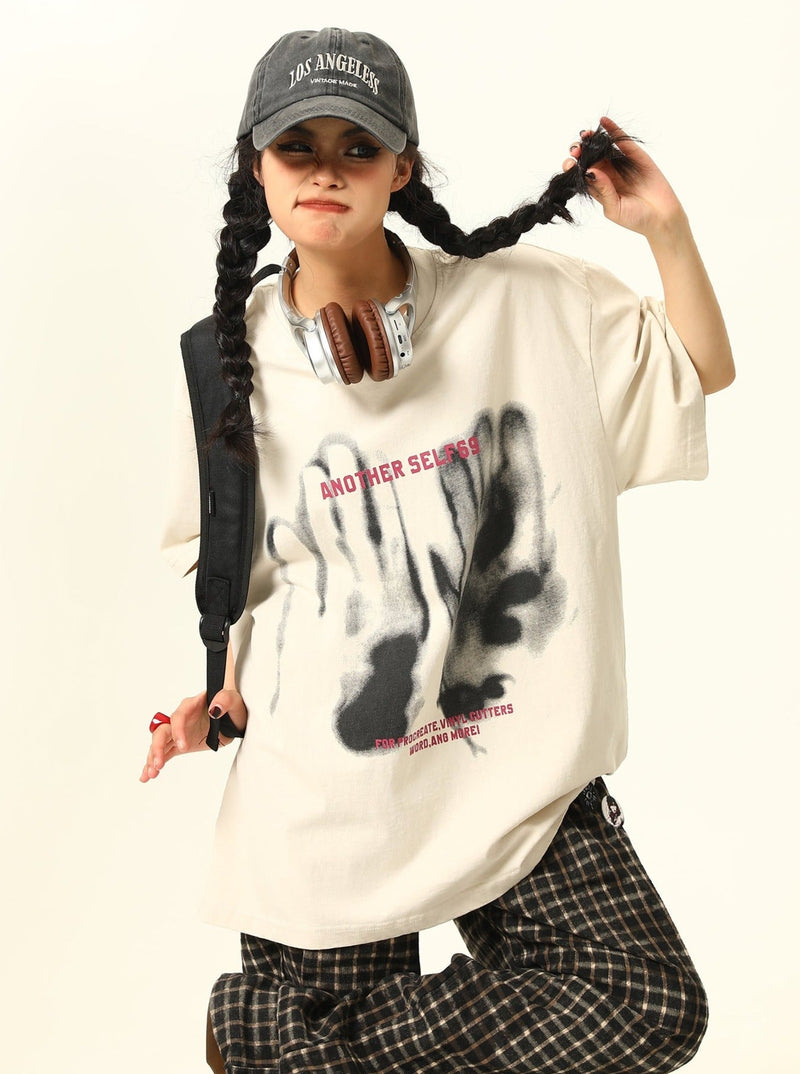 Grunge-style Oversized T-shirt
