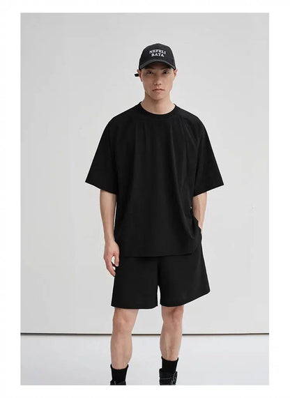 T-shirt & Shorts Set With Neat Seams