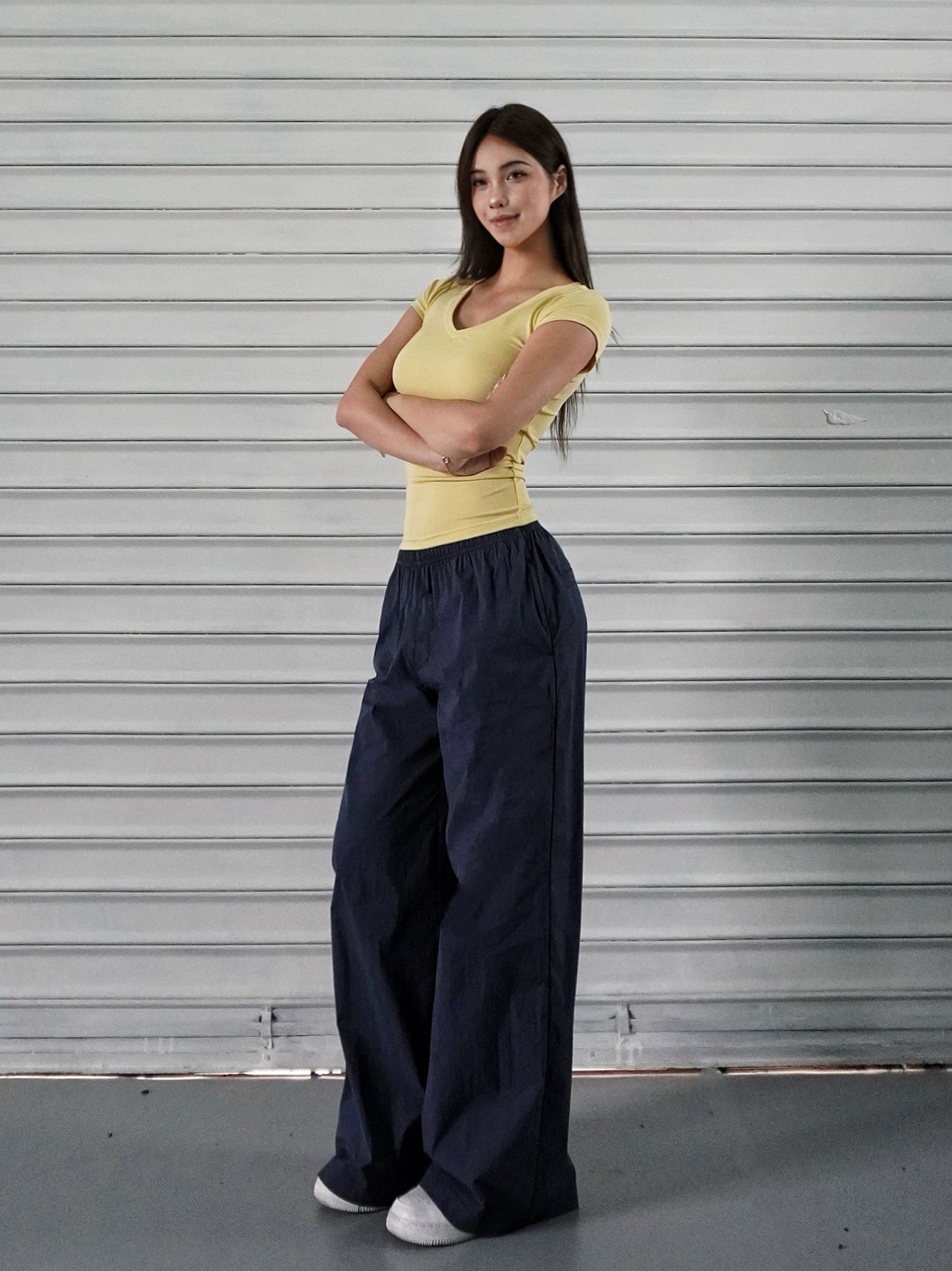 Low-rise Wide-leg Athletic Cargo Pants