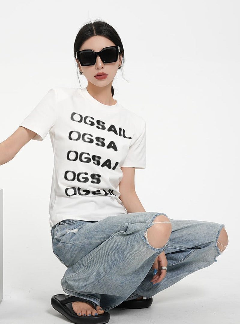 Graphic Logo Tee - Short Sleeve Crew Neck T-shirt