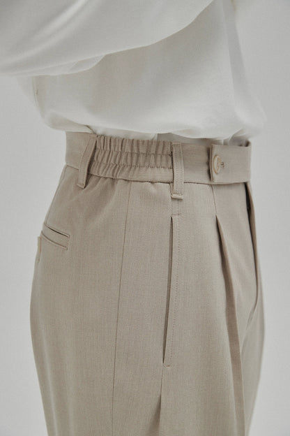 Tapered Comfort Cropped Pants