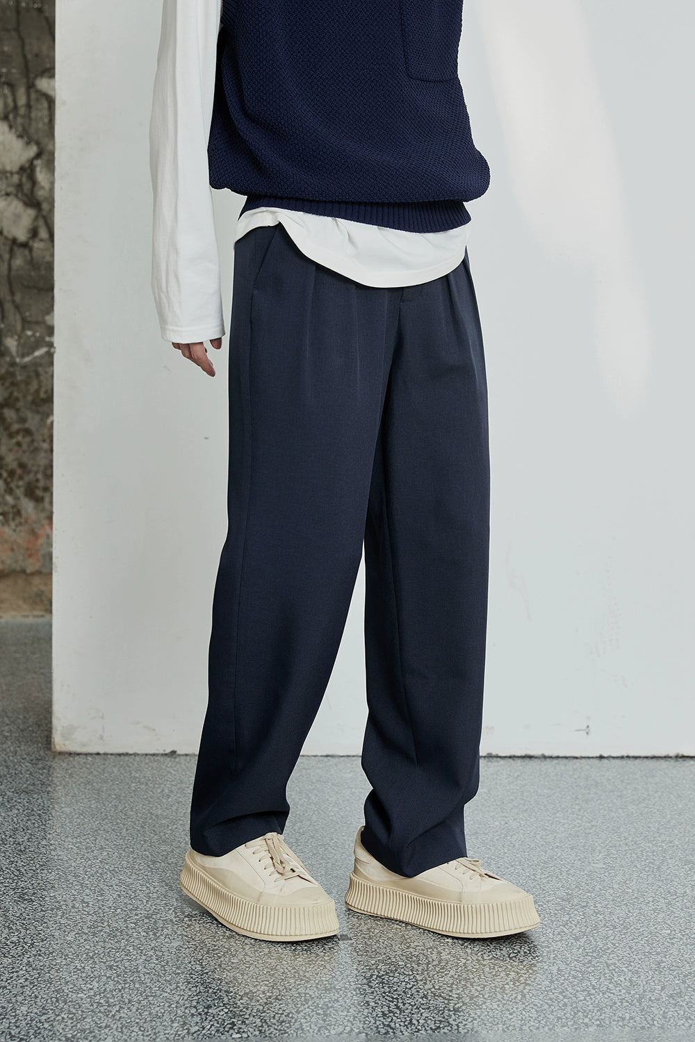Classic Double-pleated Dress Pants