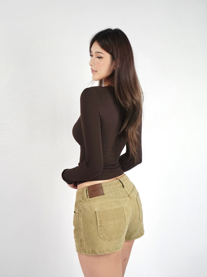 U-neck Slim-fit Long-sleeve T-shirt