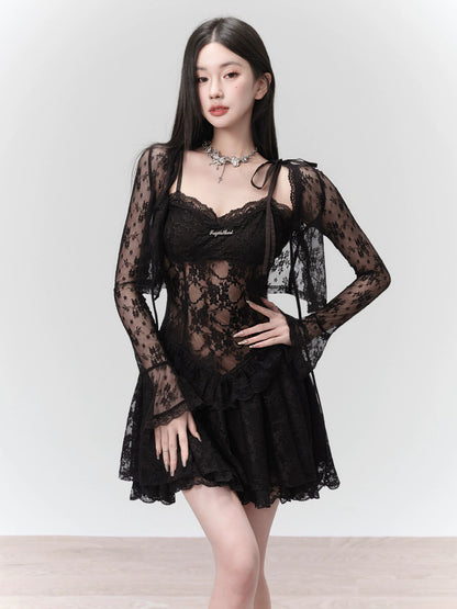 Romantic Lace Bolero With Bell Sleeves: Cropped Cardigan in White and Black