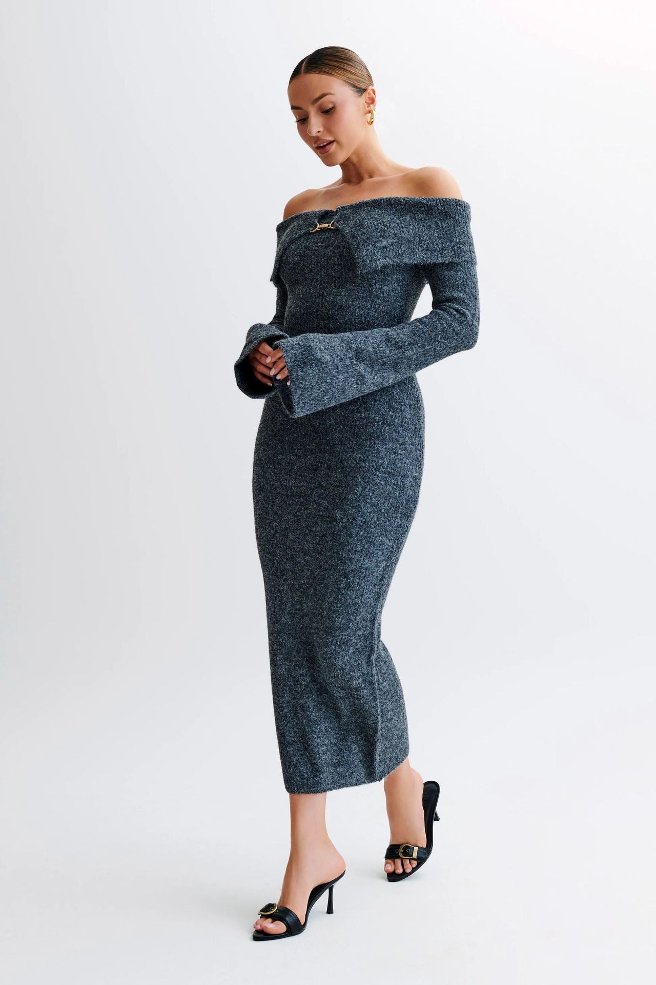 Slim Fitted Off-shoulder Long Sleeve Sweater Dress