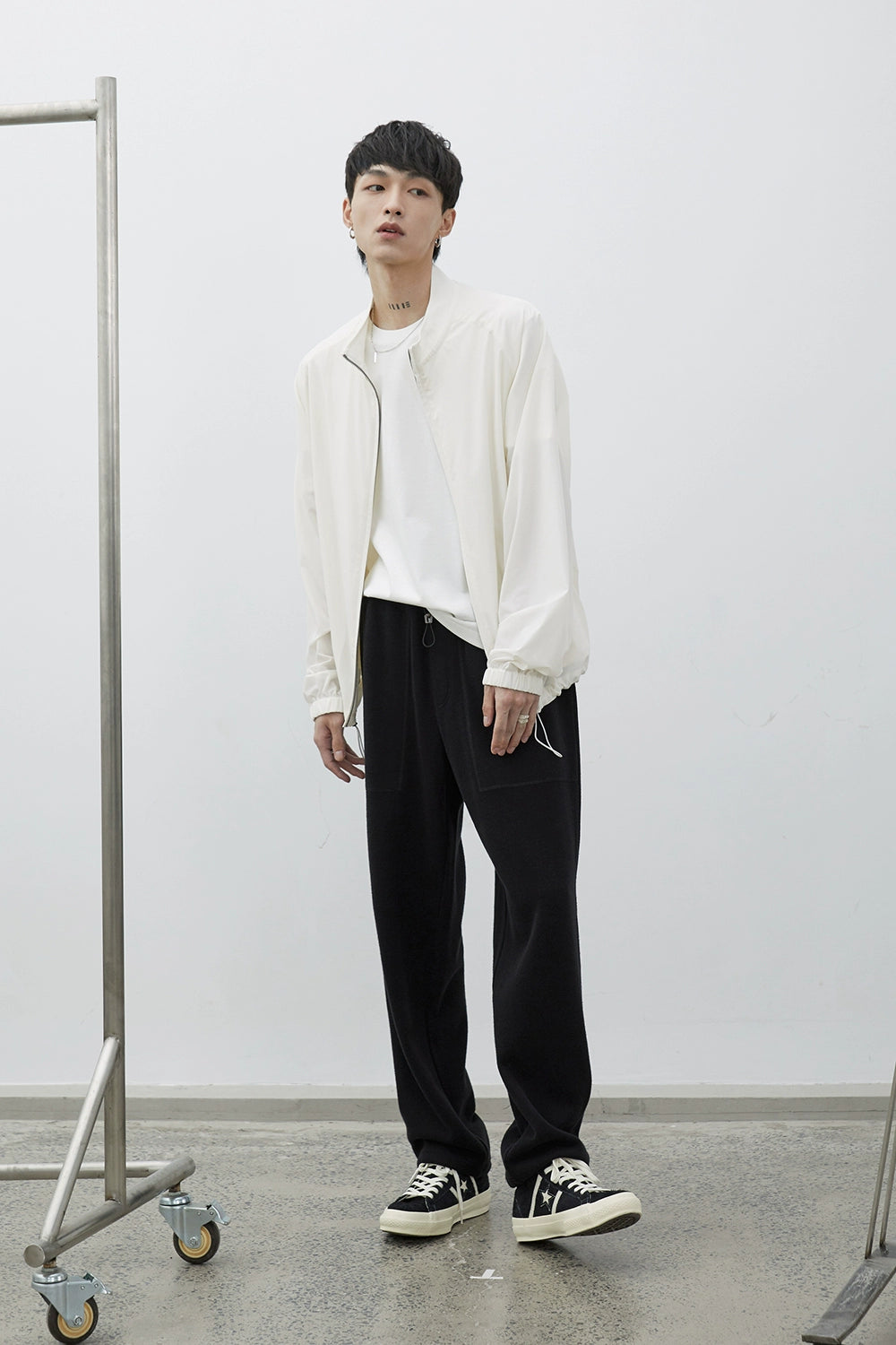 Drawstring Wide-leg Athletic Pants