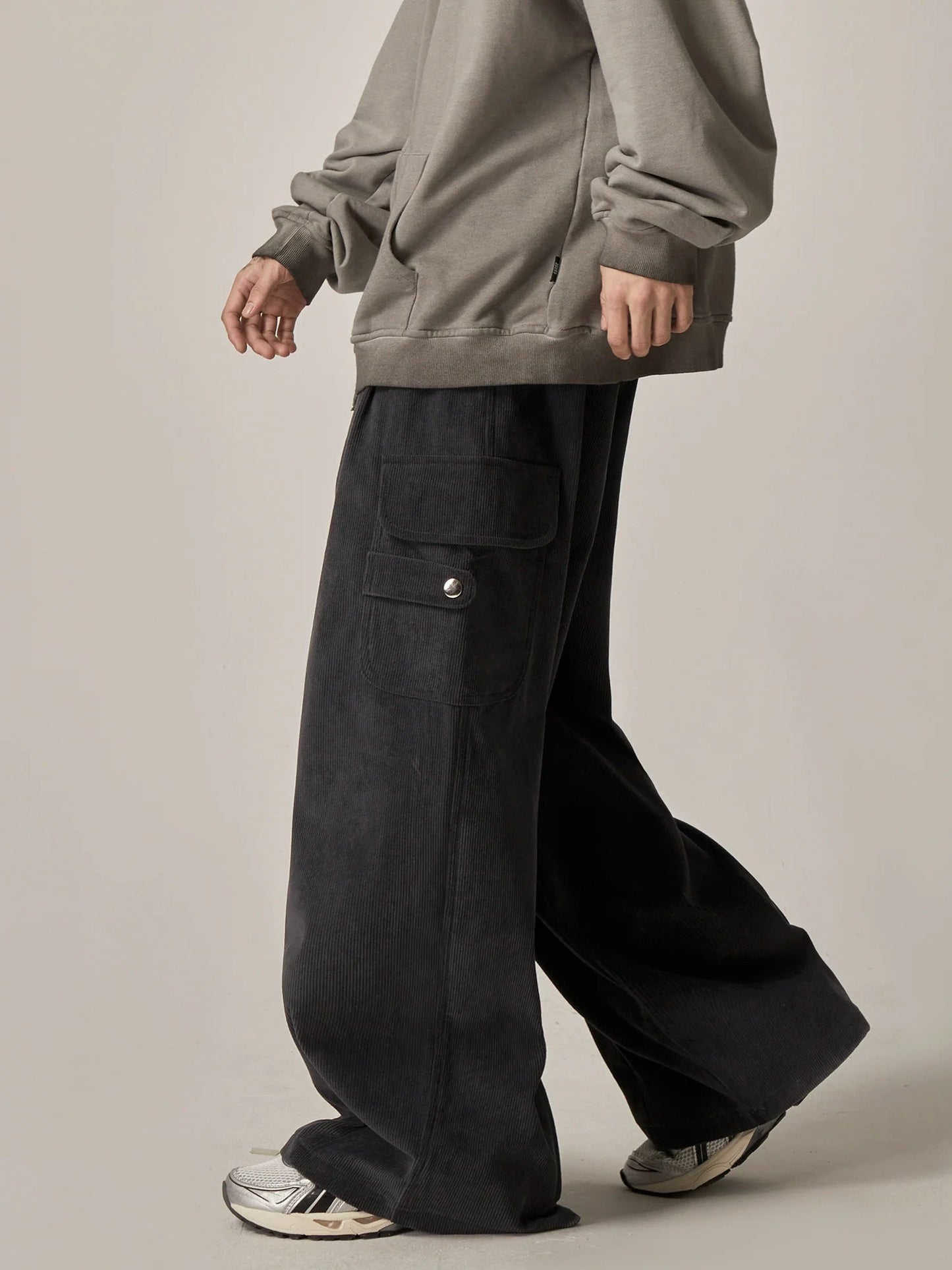 Onyx Flow Wide-leg Cargo Lounge Pants