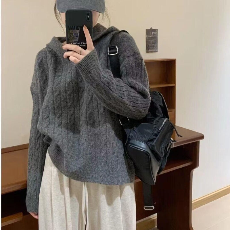Elegantly Designed Pullover