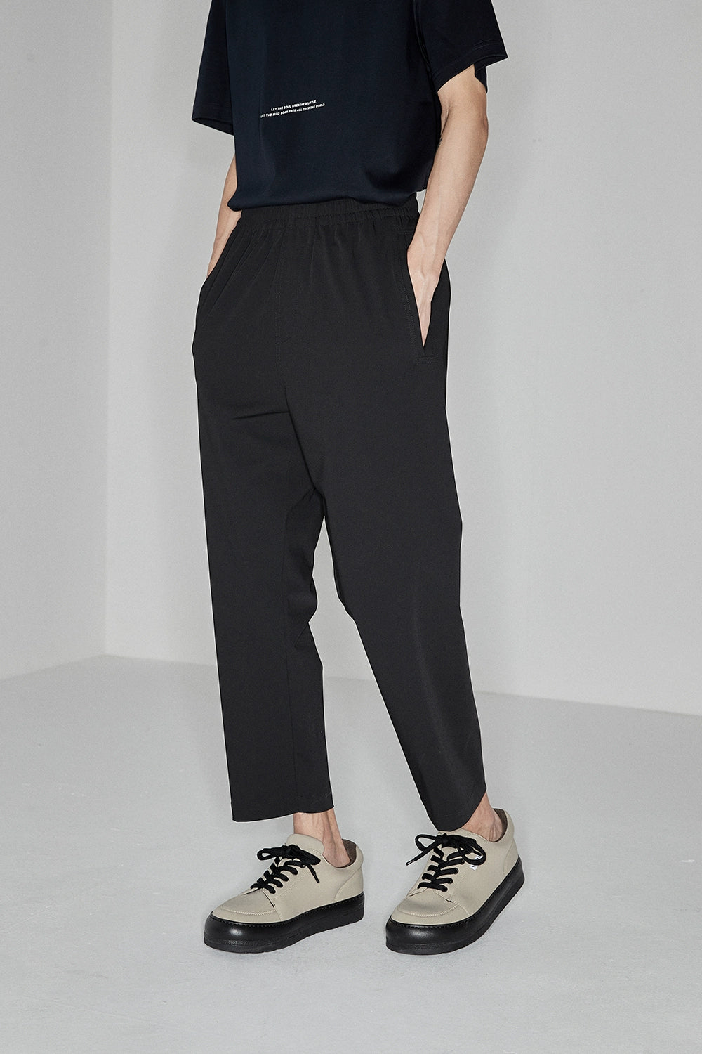 Side Seam-free Elastic Waist Cropped Pants
