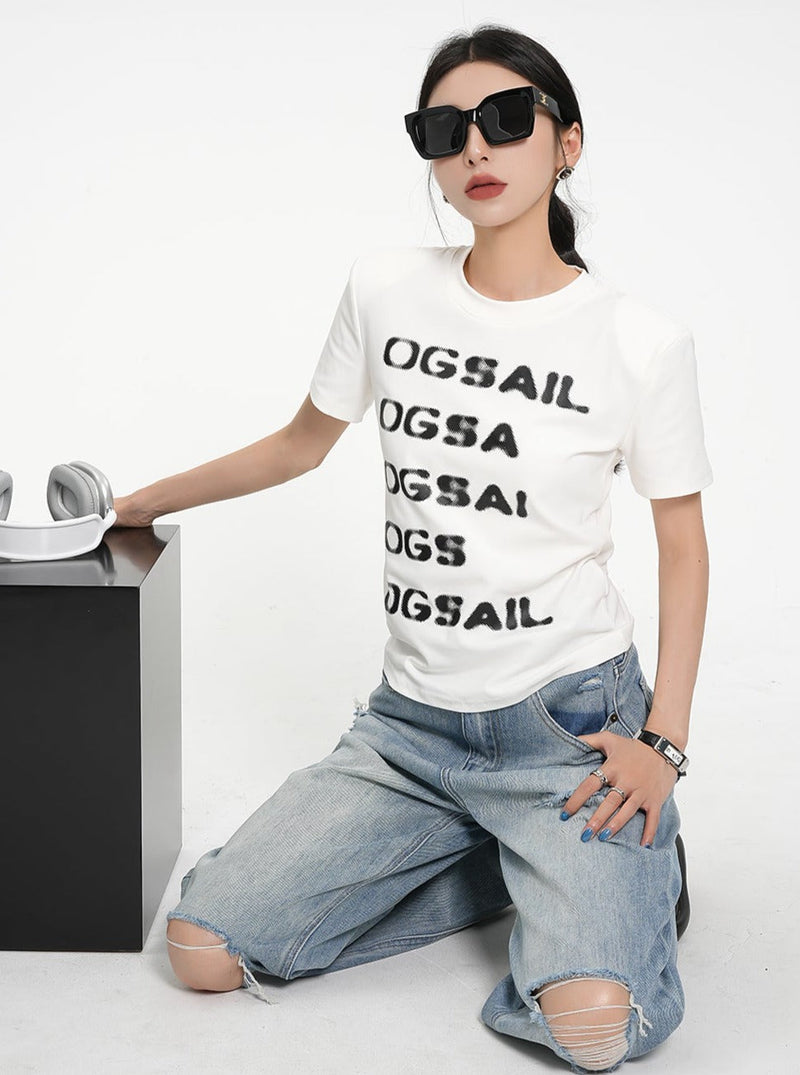 Graphic Logo Tee - Short Sleeve Crew Neck T-shirt