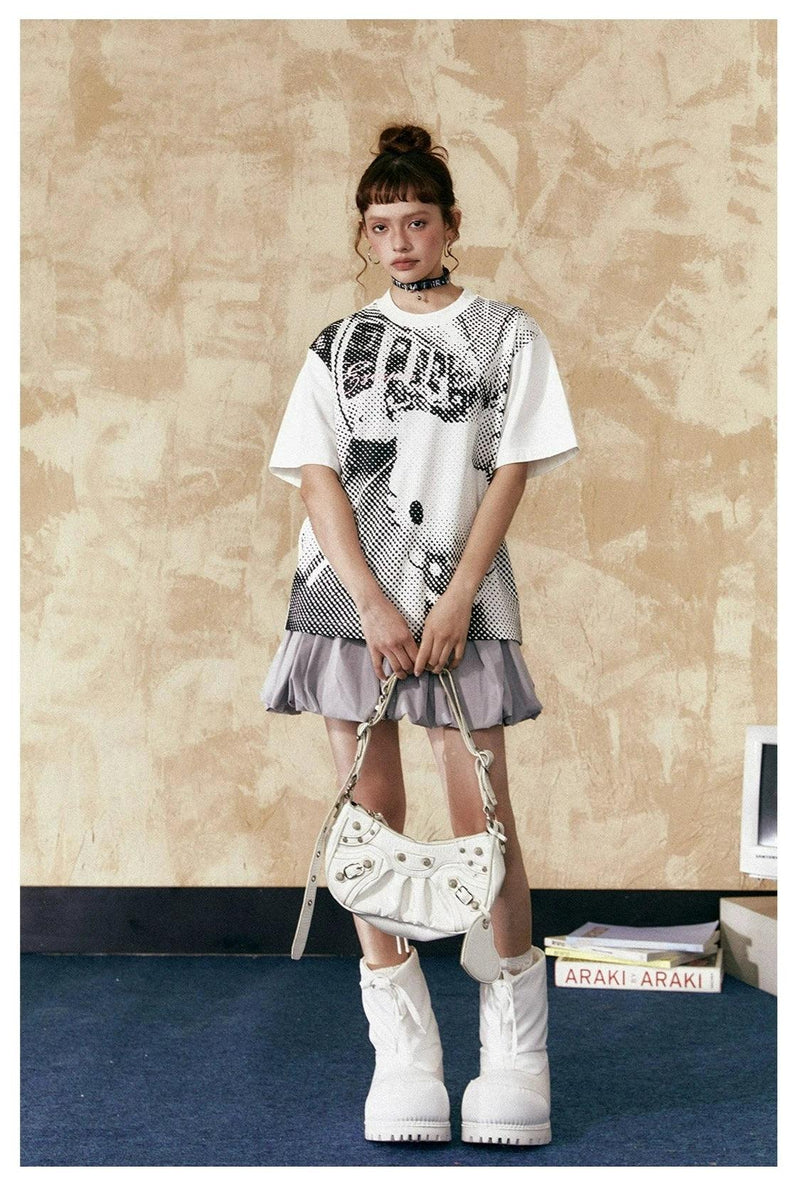 Ezek Artistic Halftone Print White Oversized T-shirt and Gray Pleated Mini Skirt Set - Urban