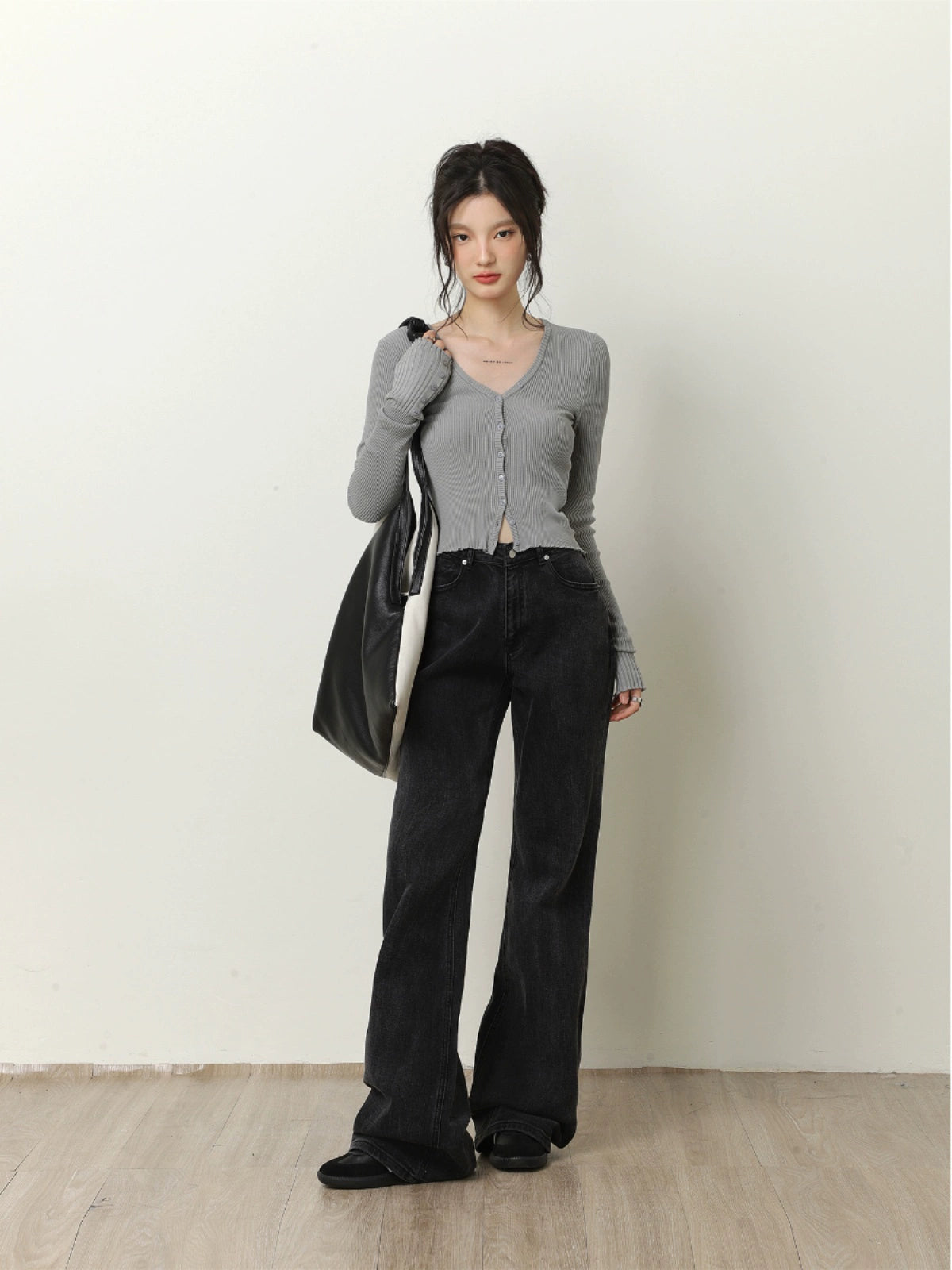 V-neck Long Sleeve Knit Cardigan