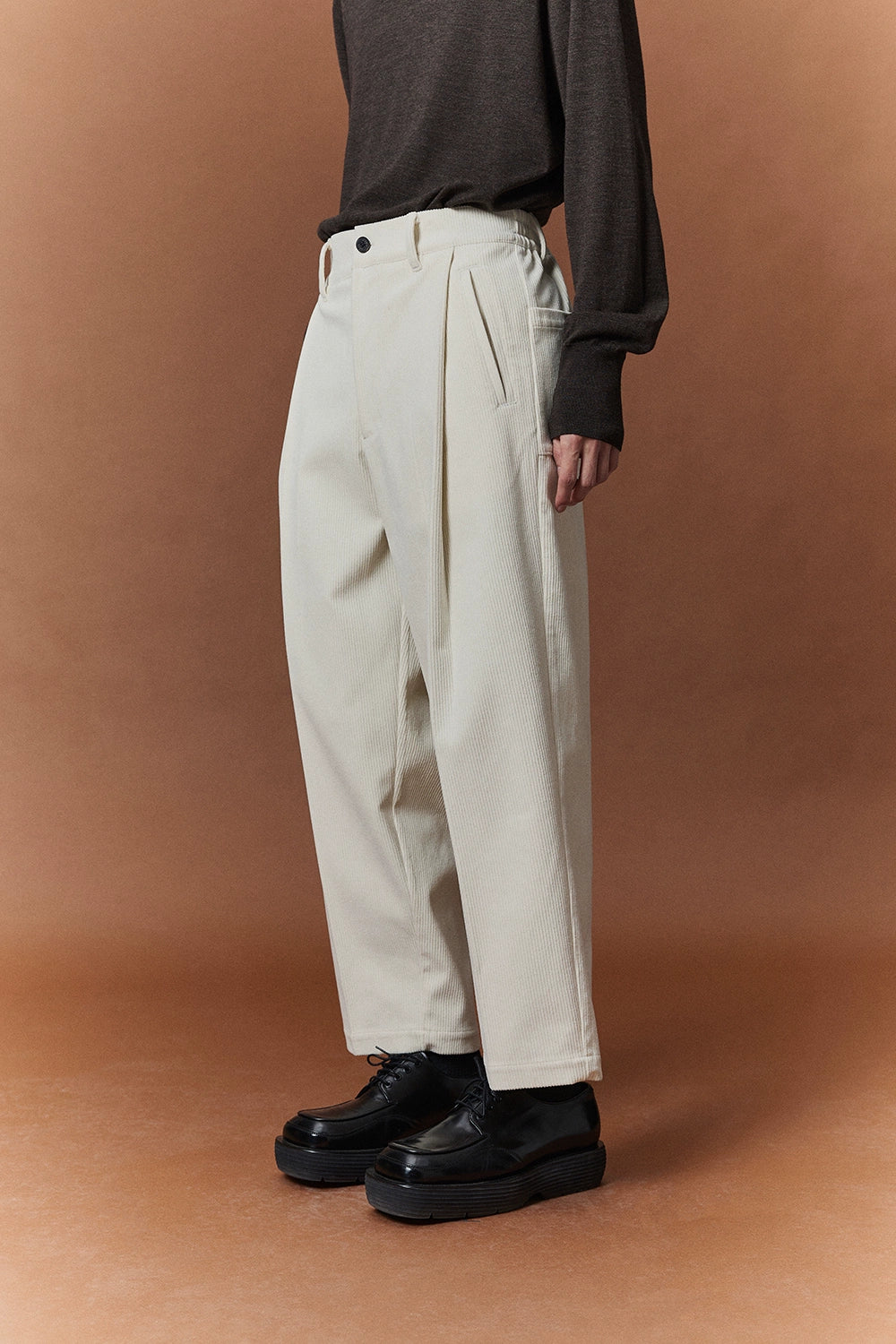 Relaxed Wide-leg Slightly Stretchy Cropped Pants