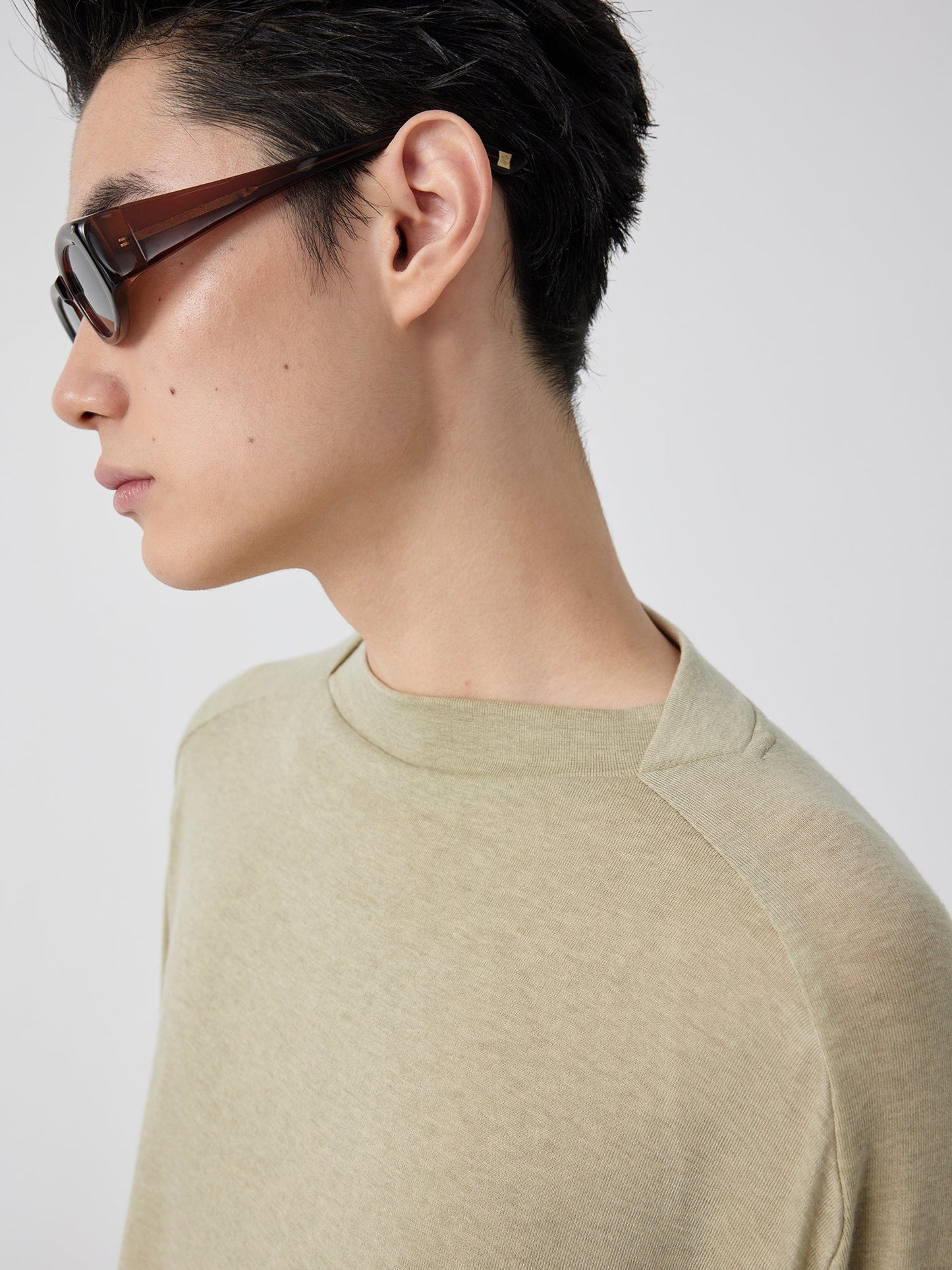 Straight Neck T-shirt