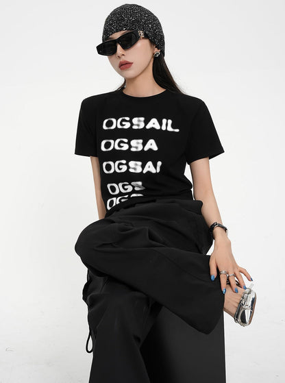 Graphic Logo Tee - Short Sleeve Crew Neck T-shirt