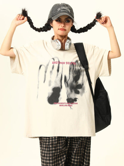 Grunge-style Oversized T-shirt