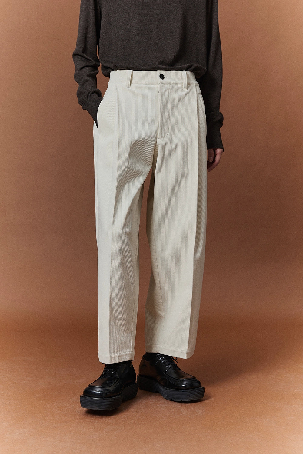 Relaxed Wide-leg Slightly Stretchy Cropped Pants