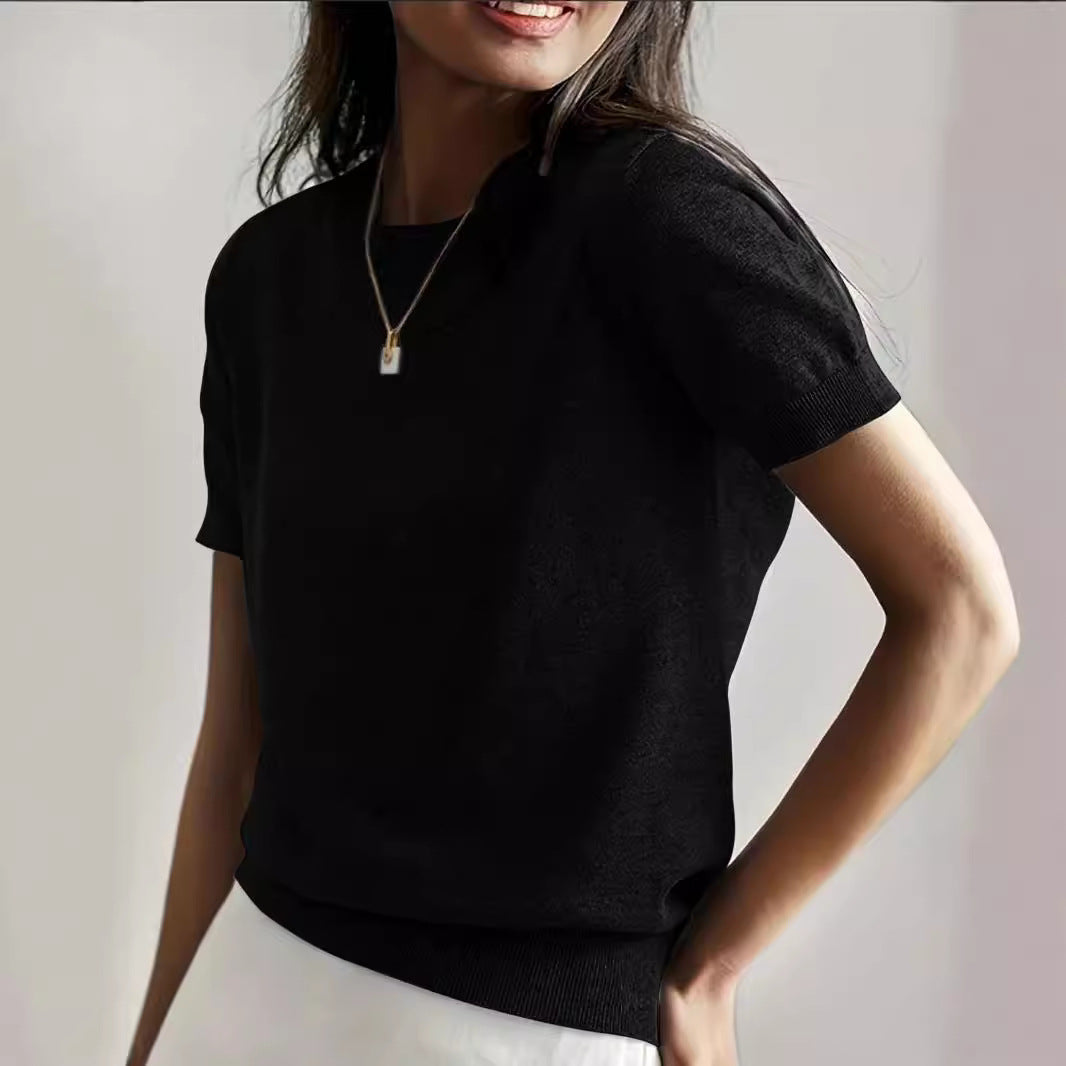 Elegantly Designed Pullover