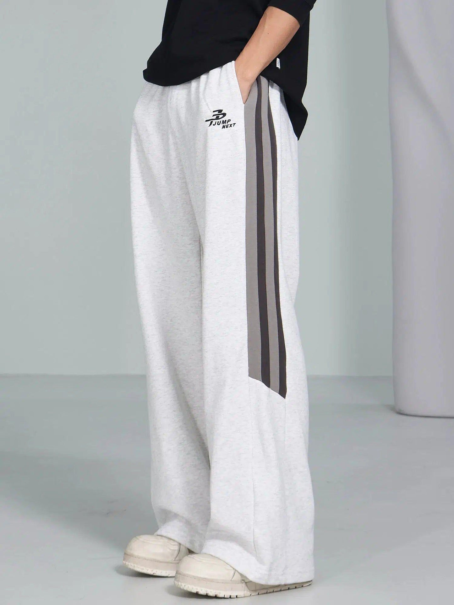 Sweatpants With Bootcut and Stripes