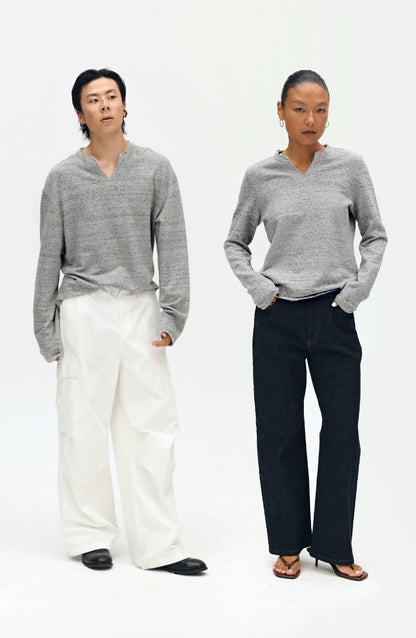 Plain V-neck Long Sleeve T-shirt