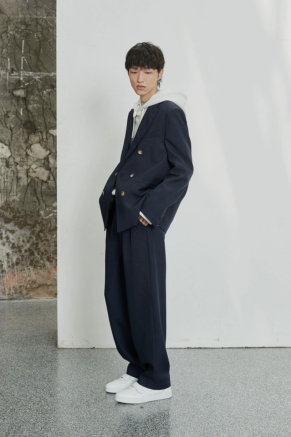 Classic Double-pleated Dress Pants