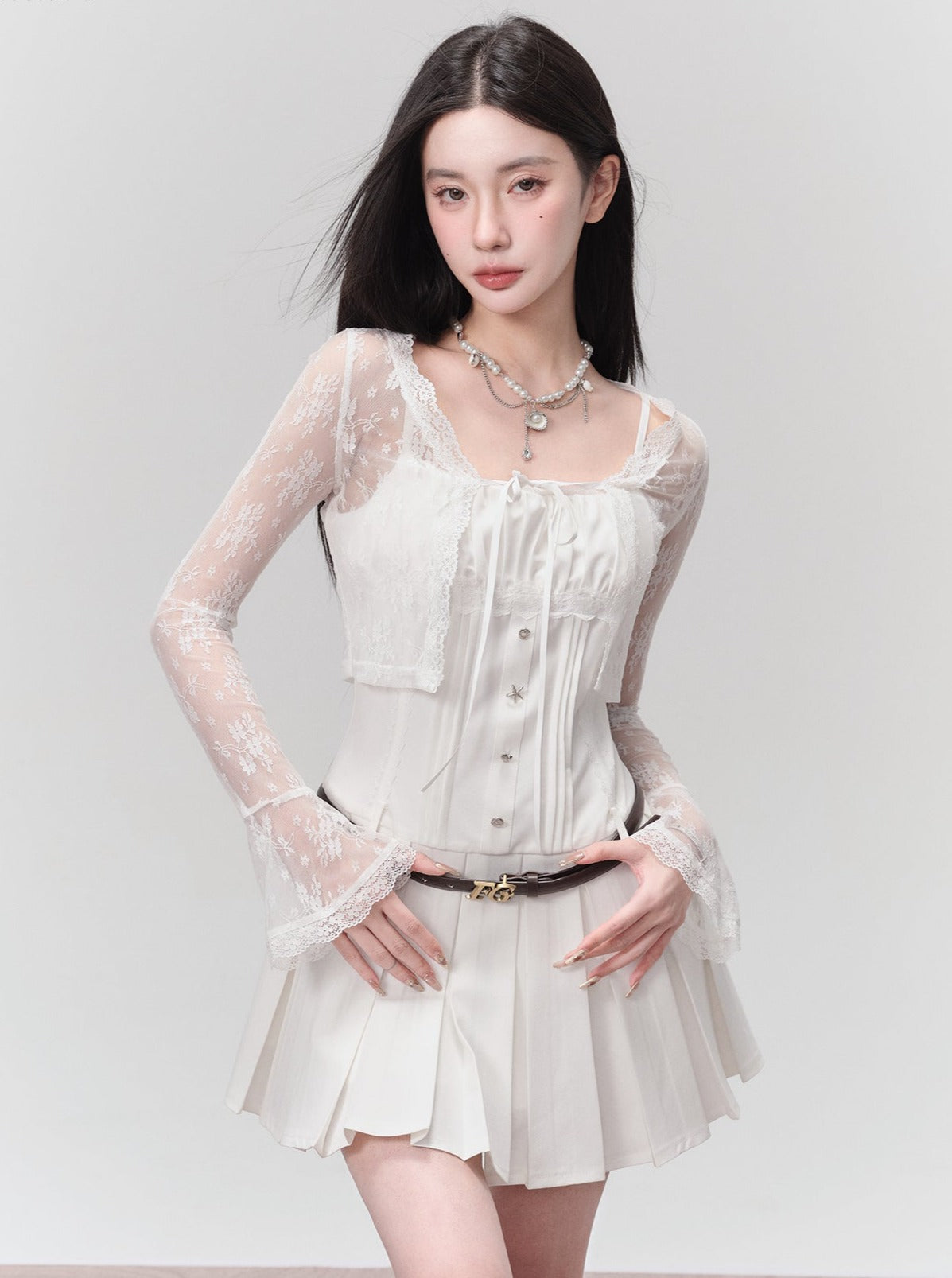 Romantic Lace Bolero With Bell Sleeves: Cropped Cardigan in White and Black