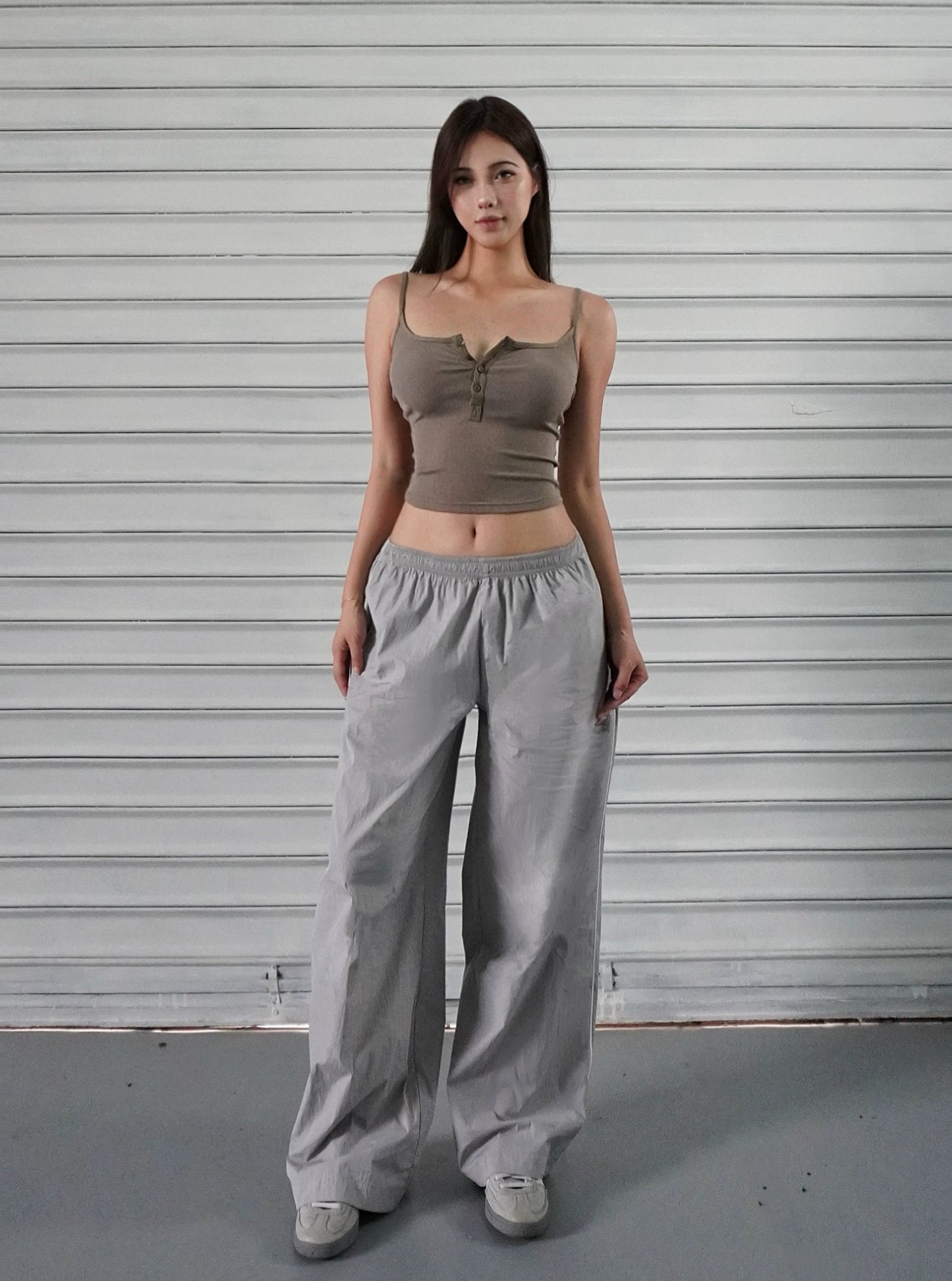 Low-rise Wide-leg Athletic Cargo Pants