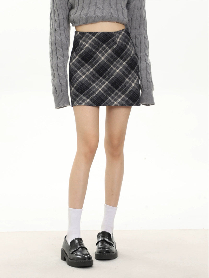 High-waisted Plaid Skirt