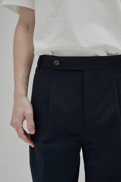 Tapered Comfort Cropped Pants