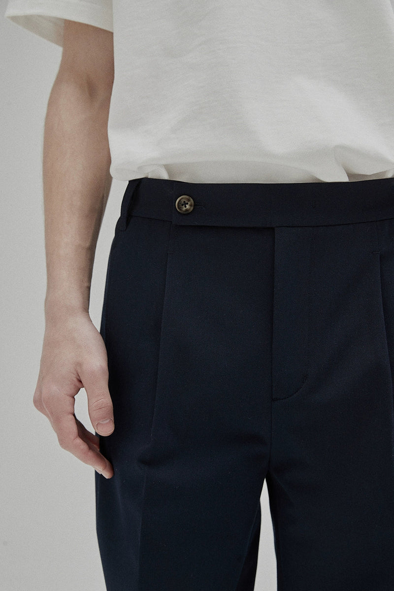 Tapered Comfort Cropped Pants