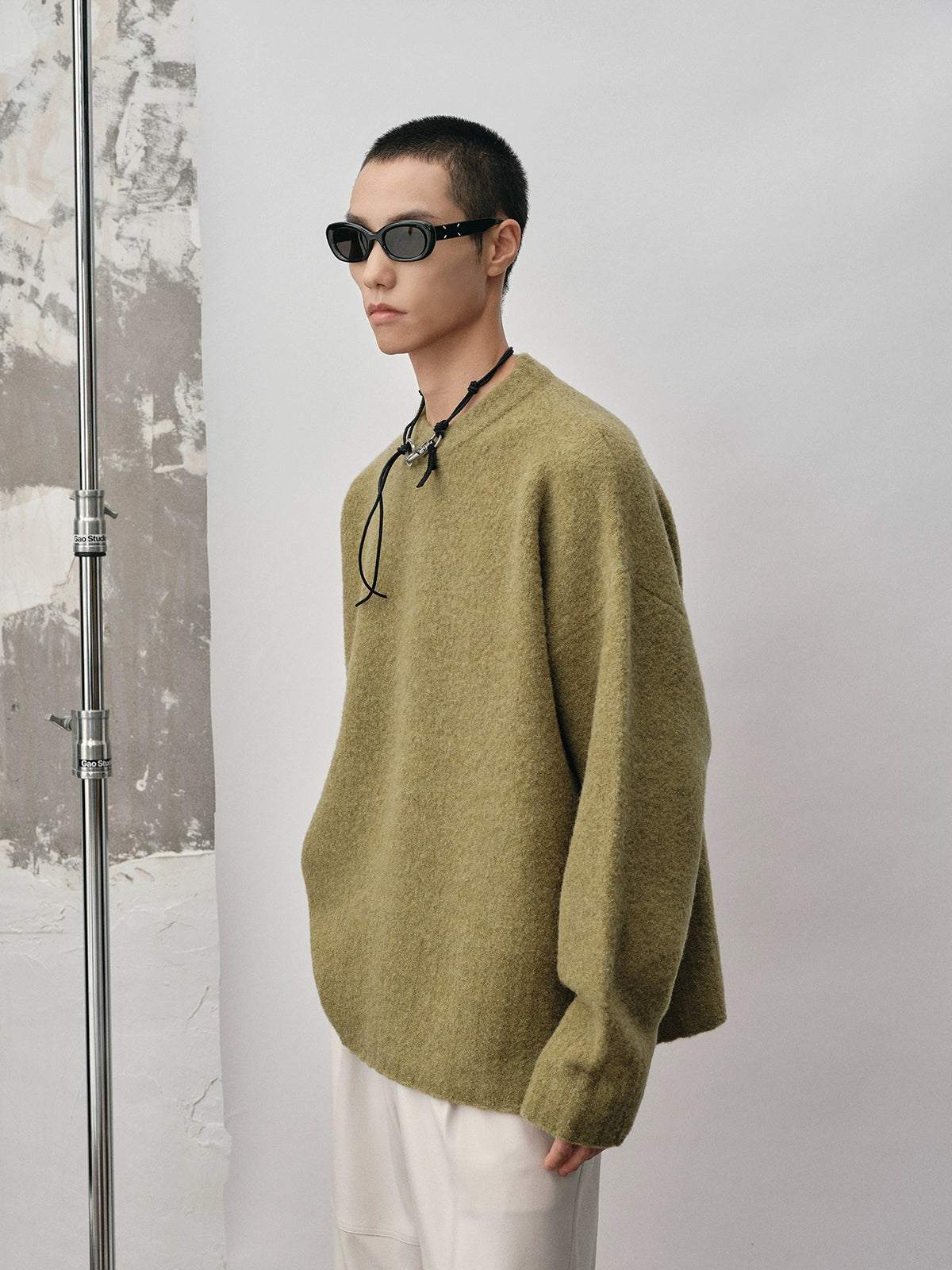 Straight-cut Oversized Crew Neck Sweater
