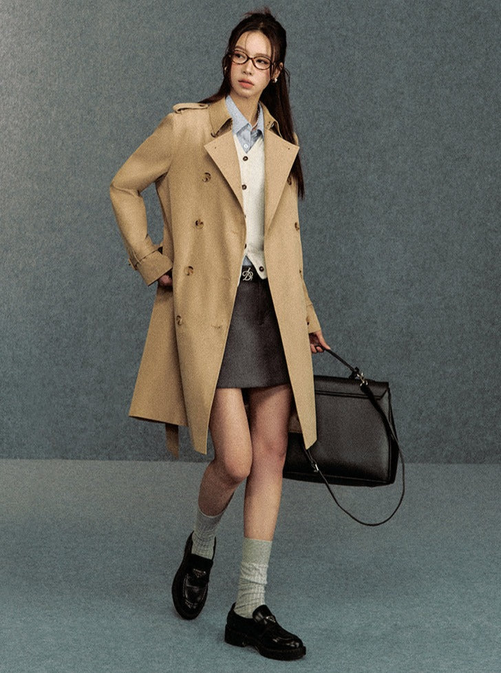 Classic Double-breasted Trench Coat: Belted Outerwear for