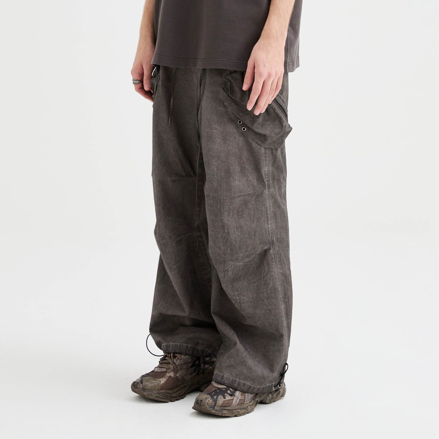 Multi-pocket Crinkled Drawstring Cargo Pants
